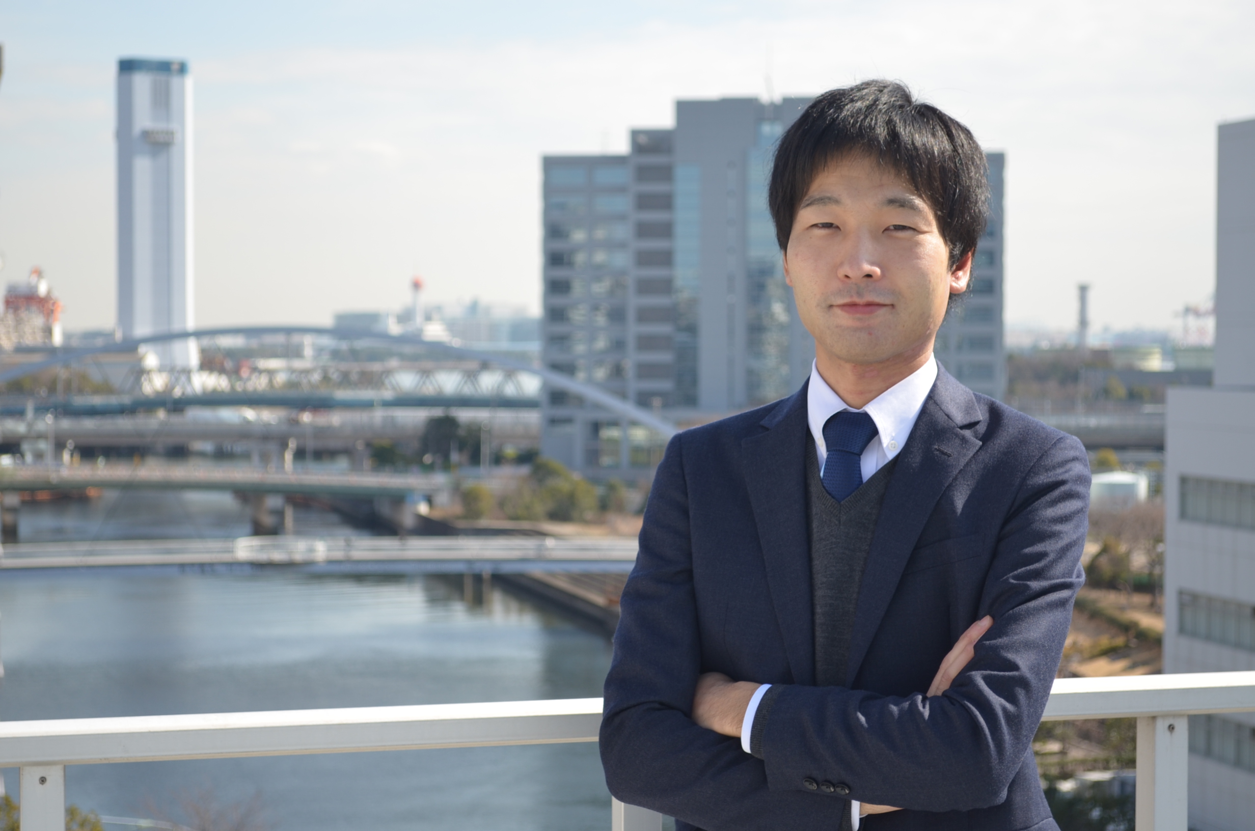 本社屋上にて撮影